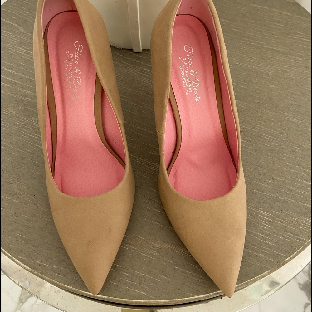 Women heels beige size 8.5